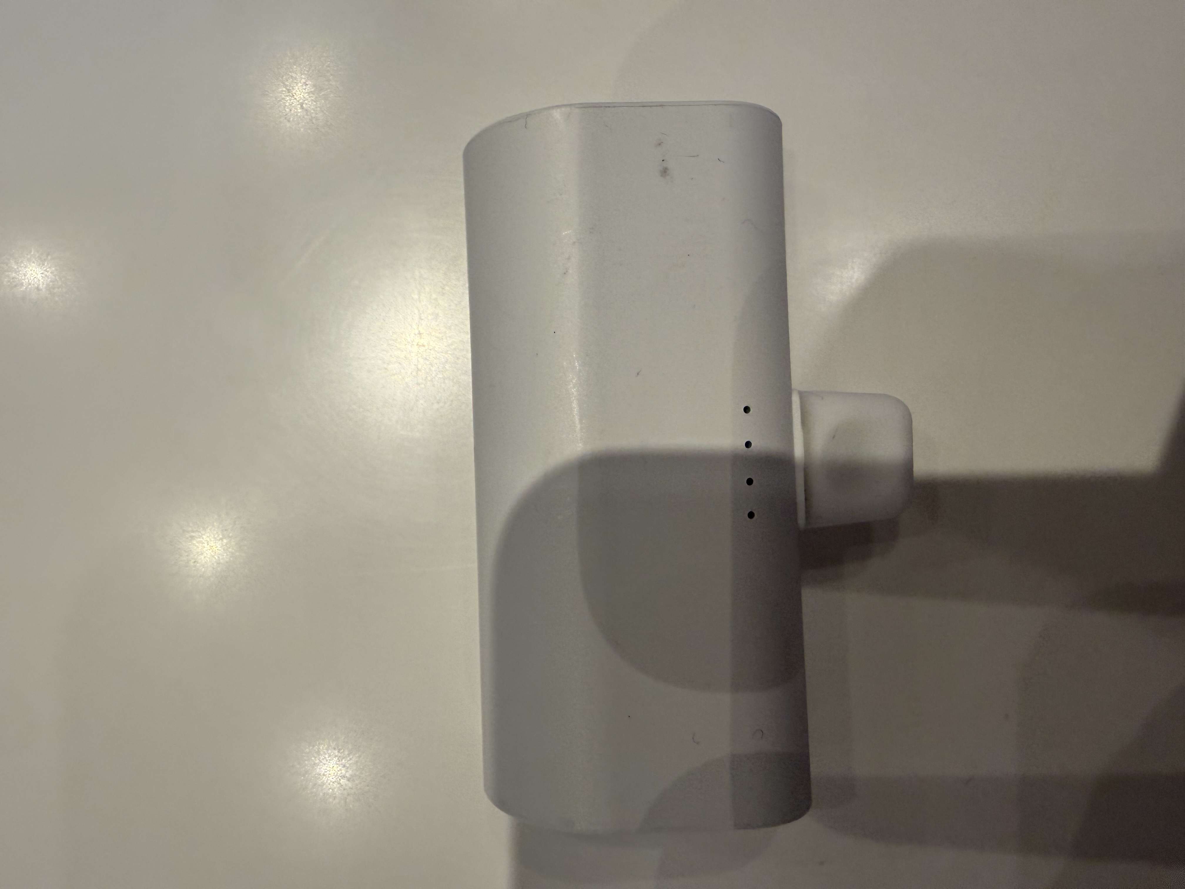 흰색 보조 배터리